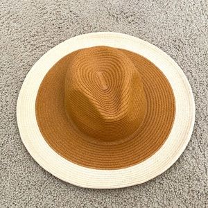 Urban Outfitters sun hat